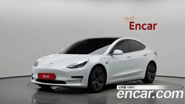 Tesla 3 RWD