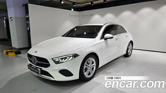 Mercedes-Benz A- W177 A220