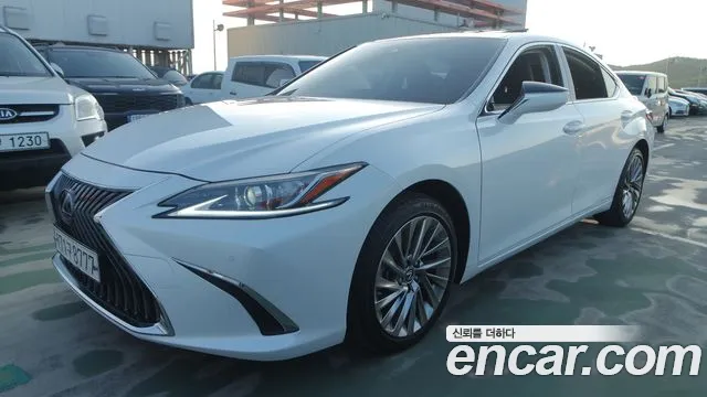 Lexus ES300h 7 Limited