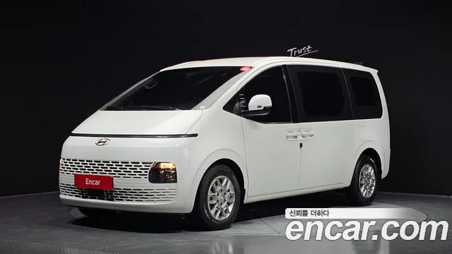 Hyundai Staria 5