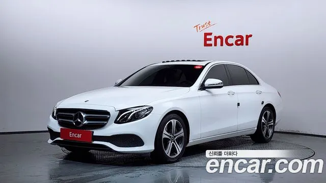 Mercedes-Benz E- W213 E300
