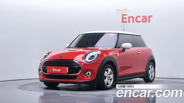 MINI Cooper Base 3