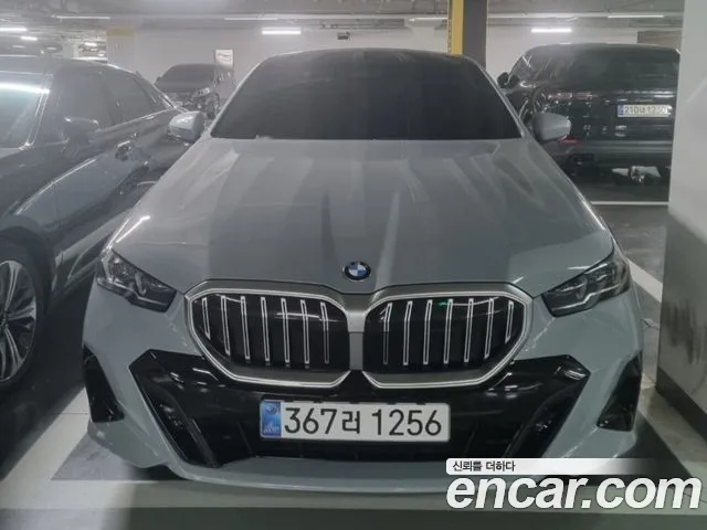 BMW 5 (G60) 520i M