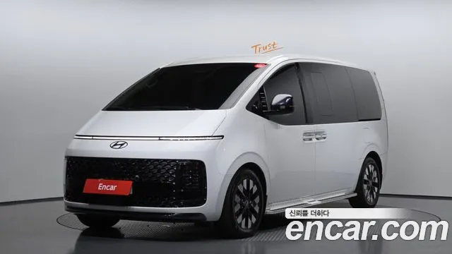 Hyundai Staria 4WD 9 Inspiration