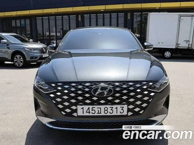 Hyundai The New Grandeur IG Hybrid