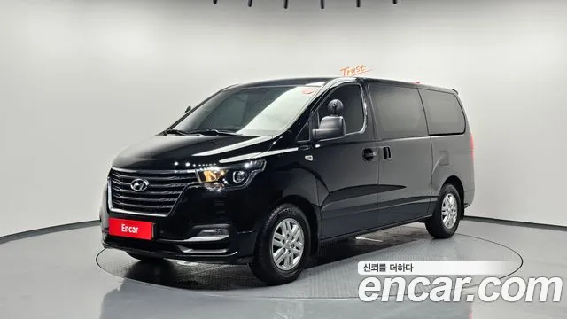 Hyundai The New Grand Starex 3