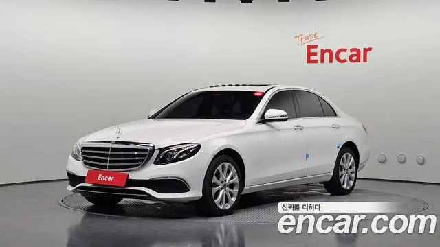 Mercedes-Benz E- W213 E220d 4MATIC Exclusive