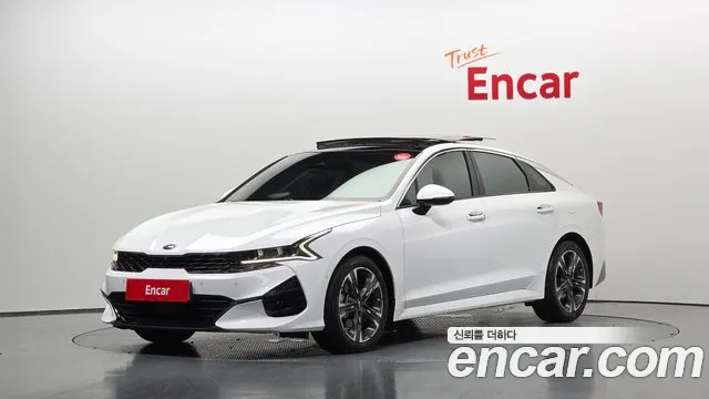 Kia K5 III 2.0 Signature