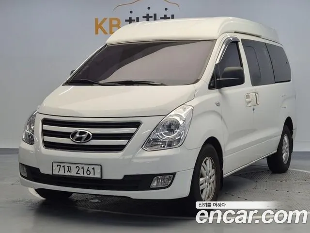 Hyundai Grand Starex /