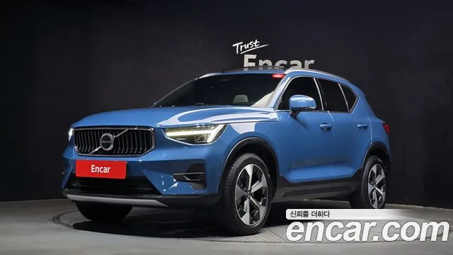 Volvo XC40 B4