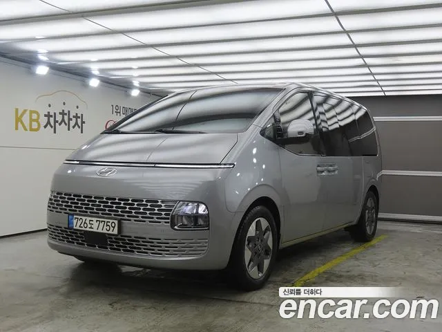 Hyundai Staria 11
