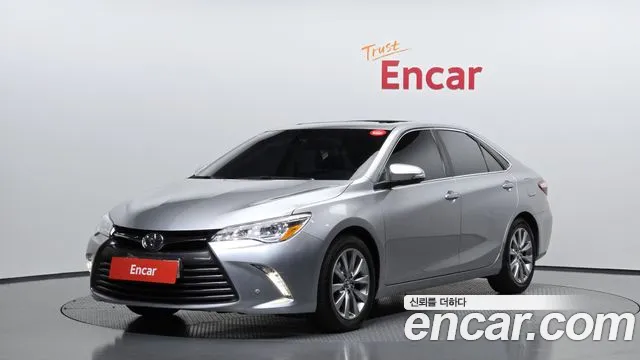 Toyota Camry 2.5 XLE