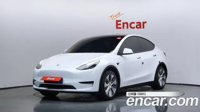 Tesla Y RWD
