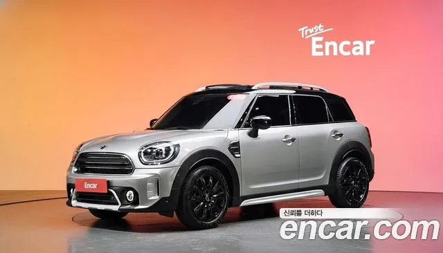 MINI Cooper Countryman 2