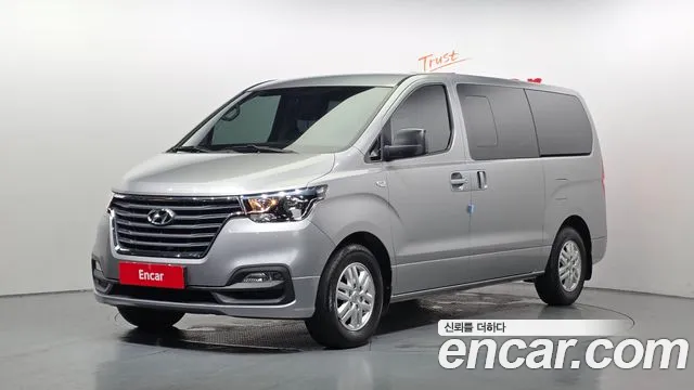Hyundai The New Grand Starex 5