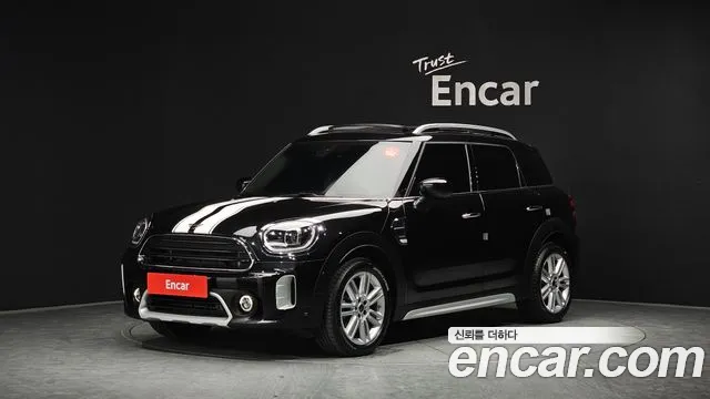 MINI Cooper Countryman 2