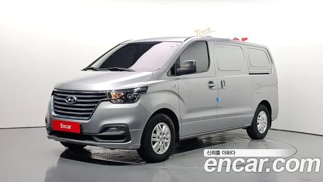 Hyundai The New Grand Starex 3
