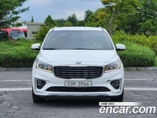 Kia The New Carnival 9 Prestige