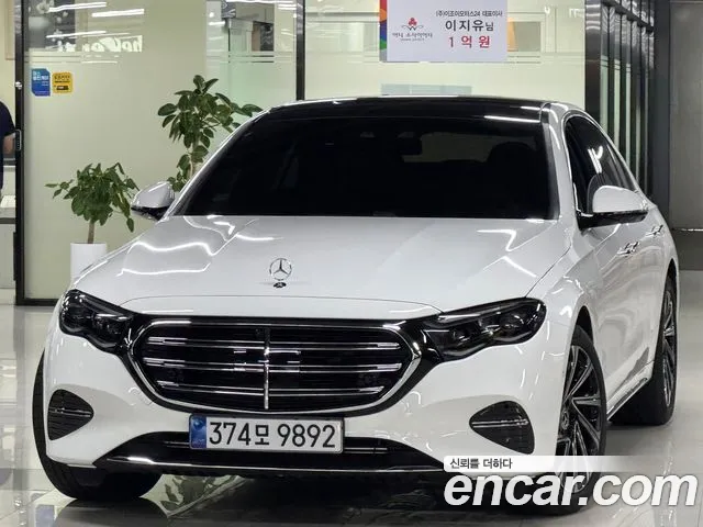 Mercedes-Benz E- W214 E300 4MATIC Exclusive
