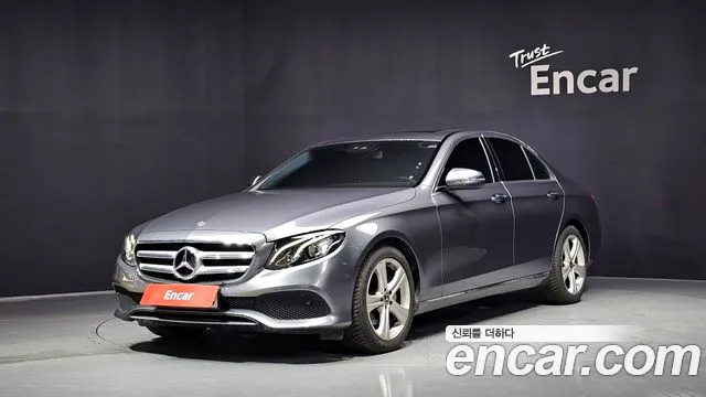 Mercedes-Benz E- W213 E200
