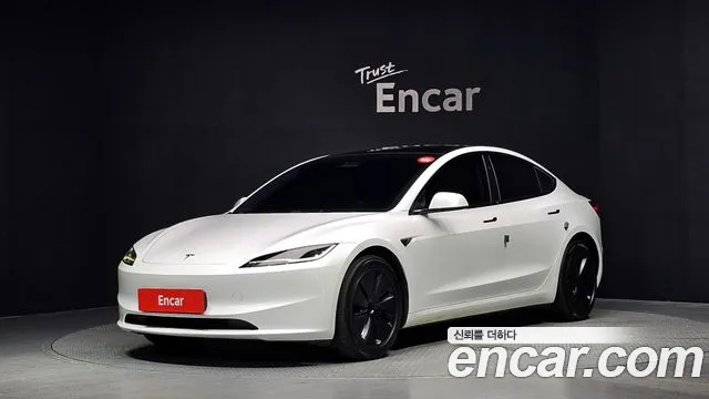 Tesla 3 AWD