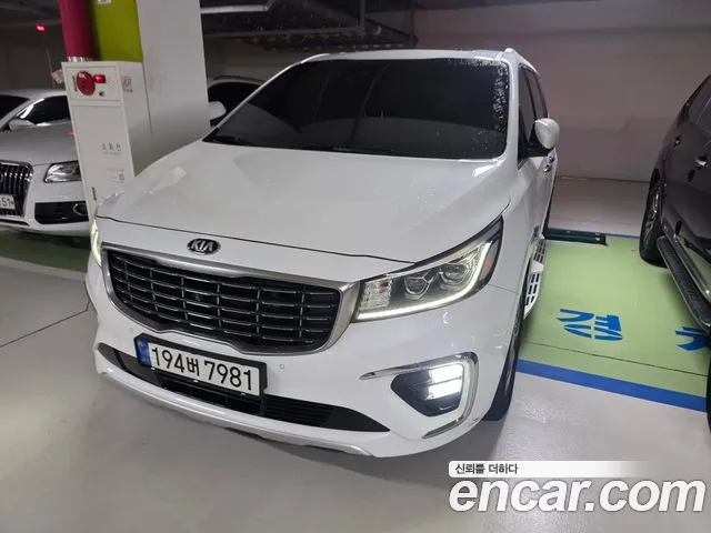 Kia The New Carnival 9 Noblesse