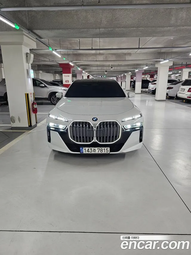 BMW 7 (G70) 740i xDrive M Limited