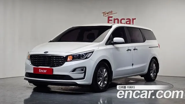 Kia The New Carnival 11