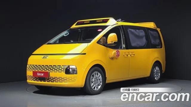 Hyundai Staria L3.5 11