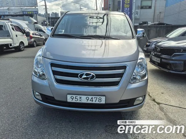 Hyundai Grand Starex 5