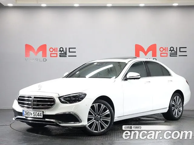 Mercedes-Benz E- W213 E300e 4MATIC Exclusive