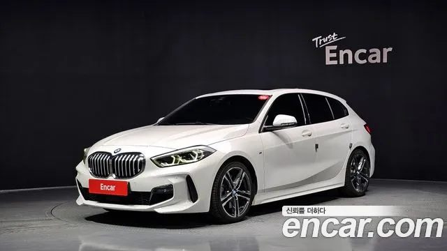 BMW 1 (F40) 120i M