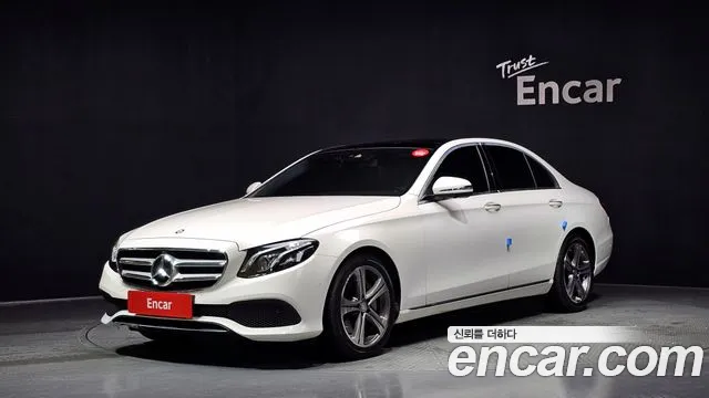 Mercedes-Benz E- W213 E300