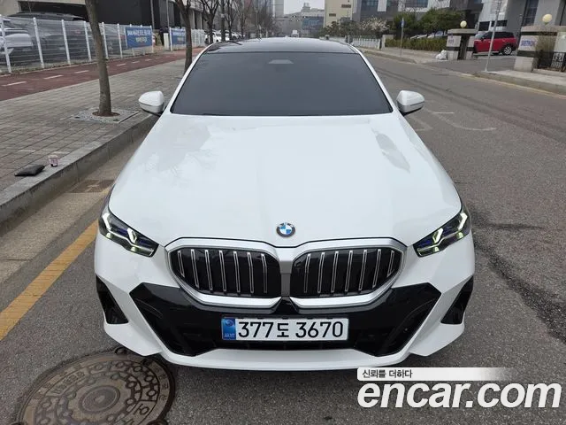 BMW 5 (G60) 520i M