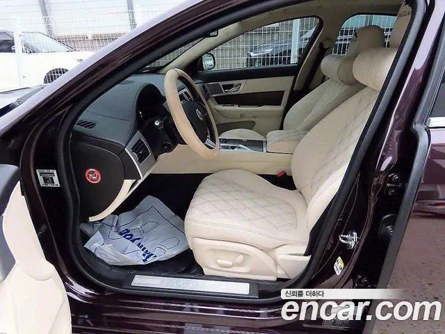 Jaguar New XF 2.0 X250