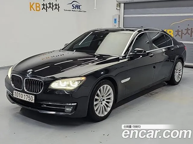 BMW 7 (F01) 740Li
