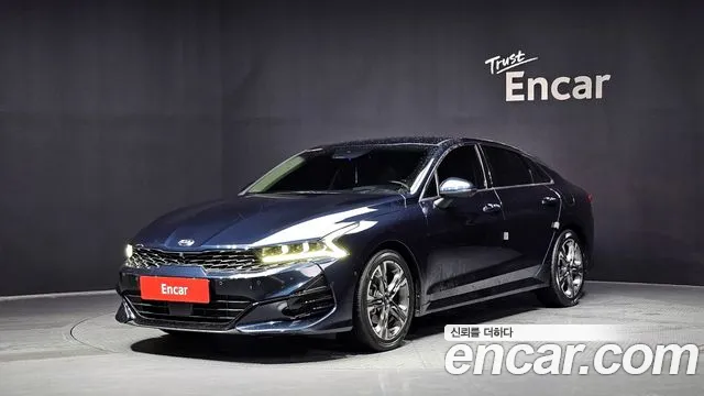 Kia K5 III 2.0 Signature