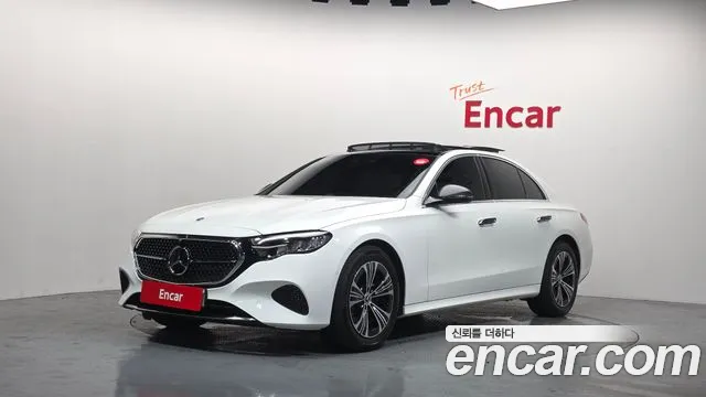 Mercedes-Benz E- W214 E200
