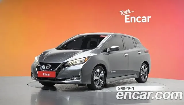 Nissan (ZE1) EV SL