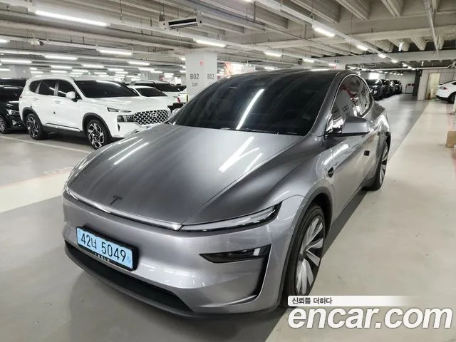 Tesla Y AWD
