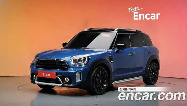 MINI Cooper Countryman 2