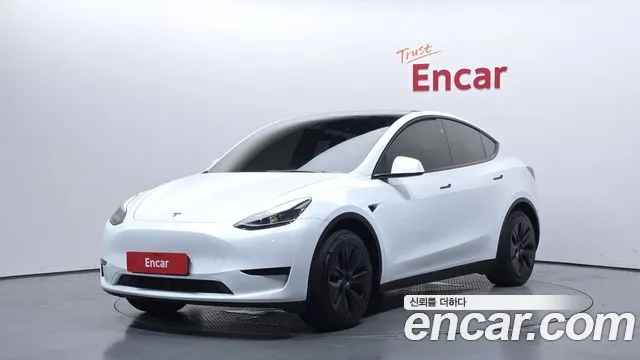 Tesla Y RWD