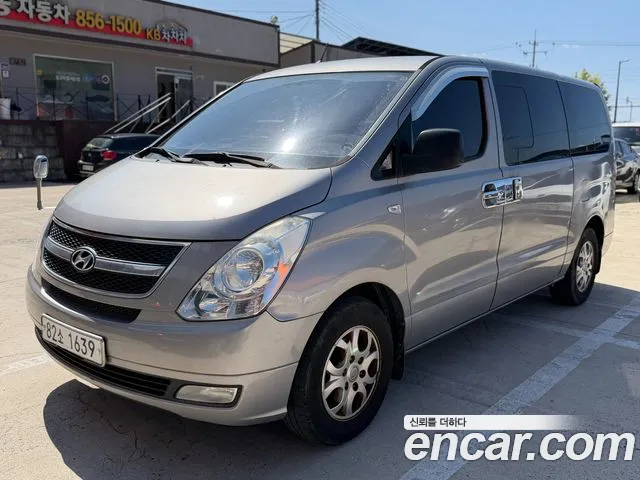 Hyundai Grand Starex 5 Van CVX Premium