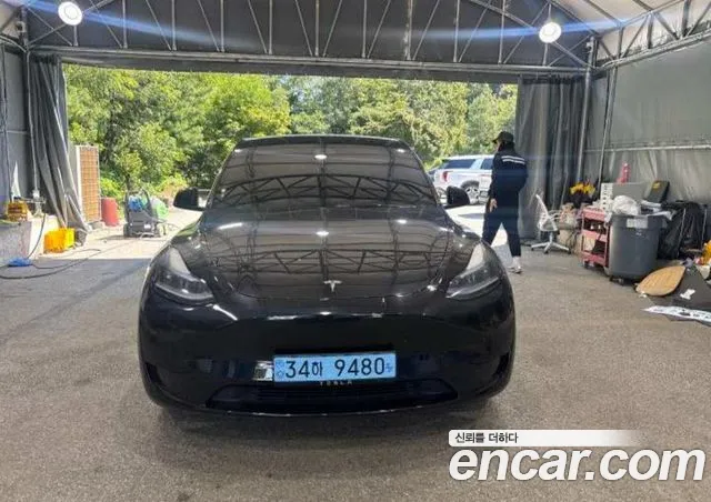 Tesla Model Y RWD