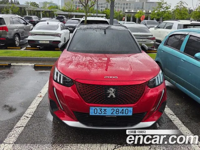 Peugeot e-2008 2 generation EV GT